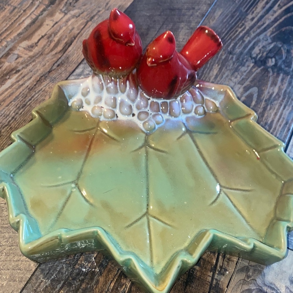 Vintage Ceramic Cardinal leaf plate